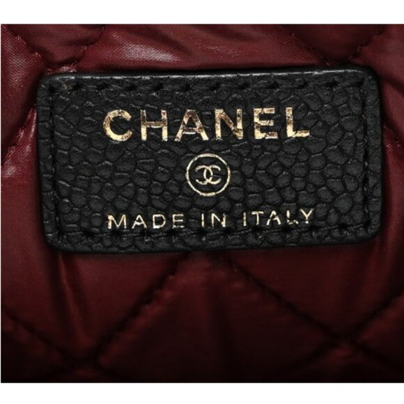 CHANEL Caviar Quilted Large Clutch / Cosmetic Case Zip-Closure - Picture 3 of 6
